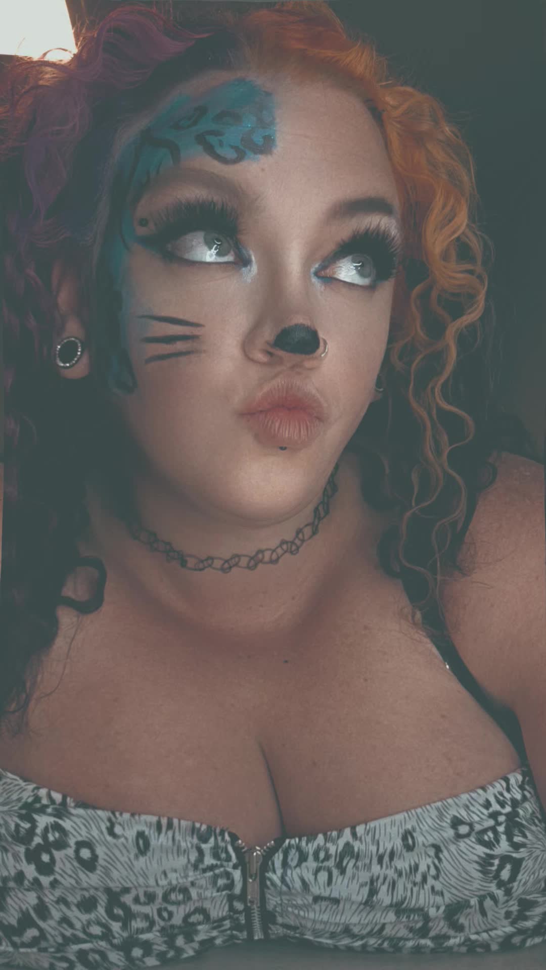 @curvyflawlesss 💛✨️🩷🖤