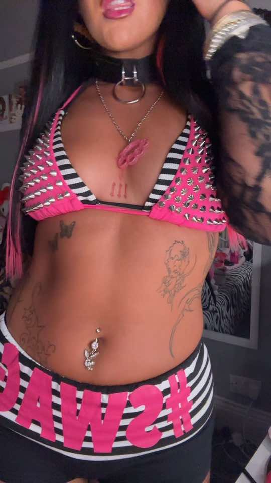 @mollyryankerr