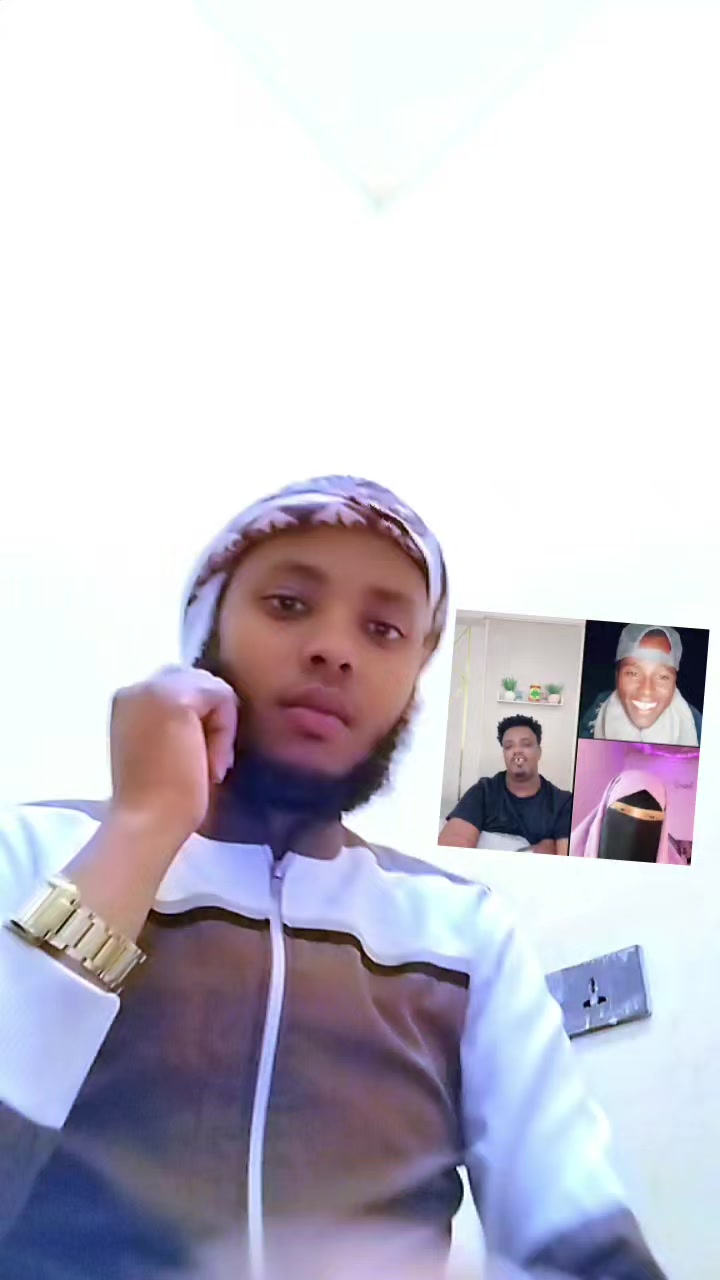 @𝙖𝙗𝙪𝙡𝙠𝙪𝙡𝙡𝙞 أبوالكل