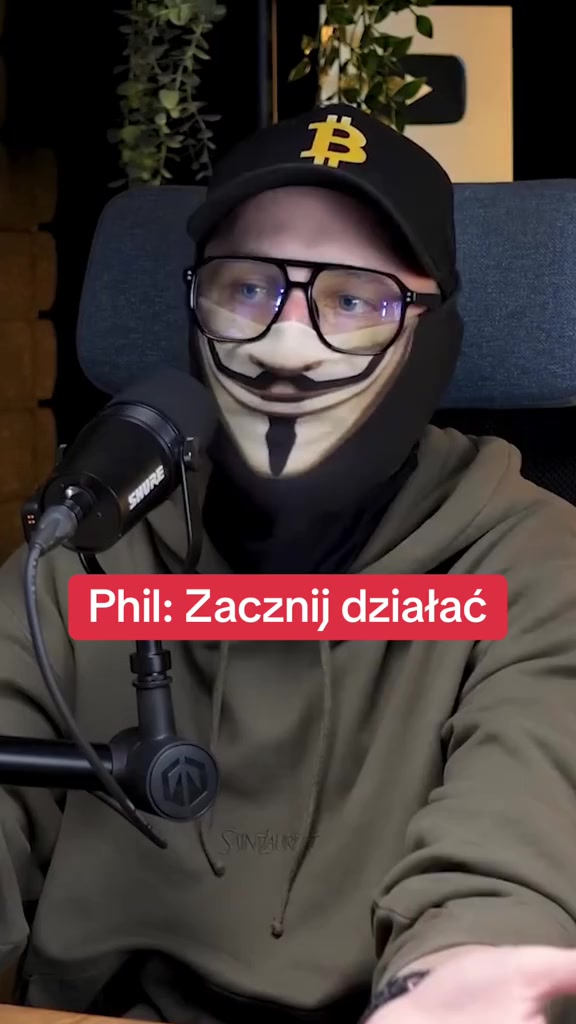 @phil_konieczny