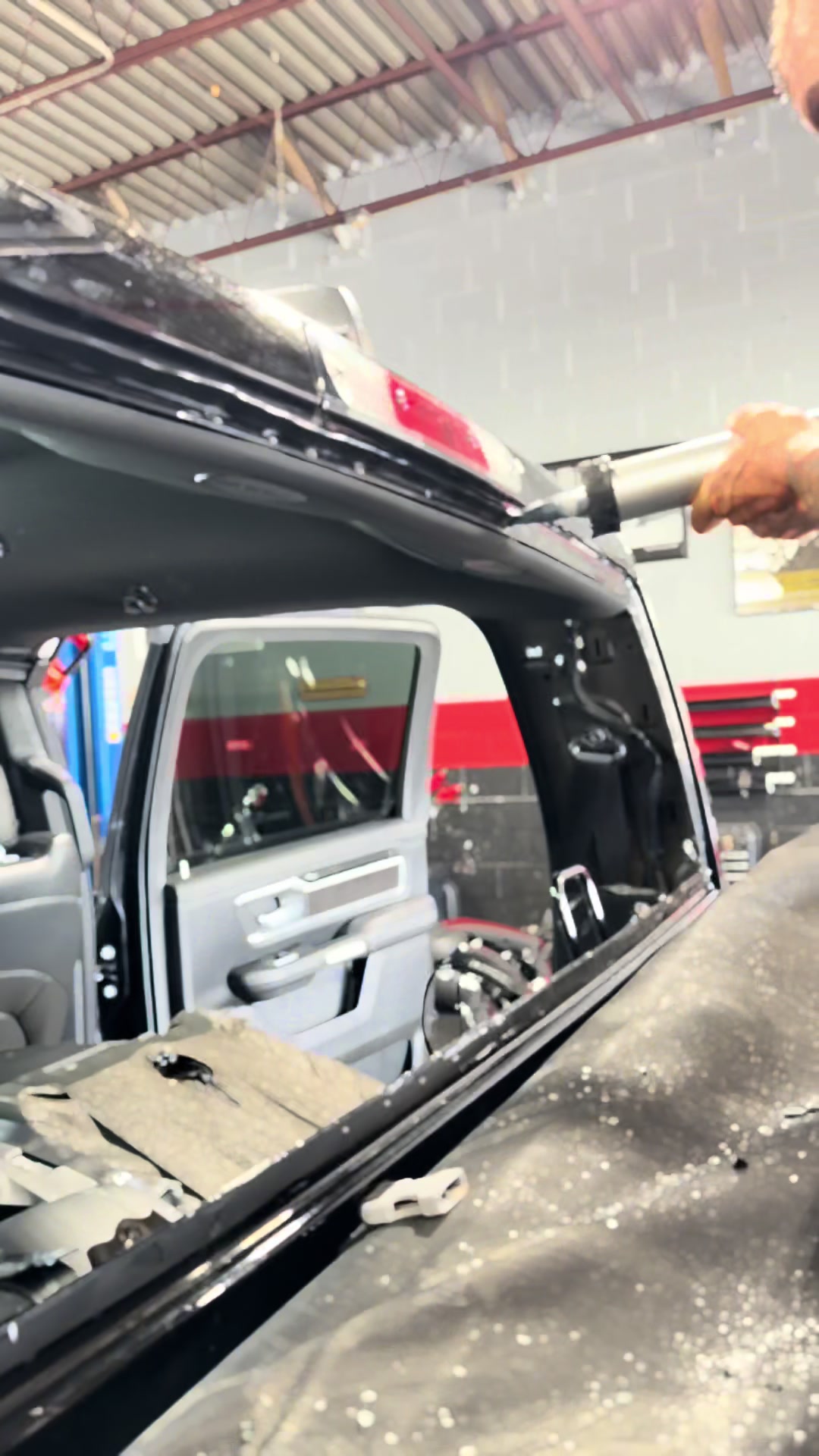 @Golden Star Auto Glass