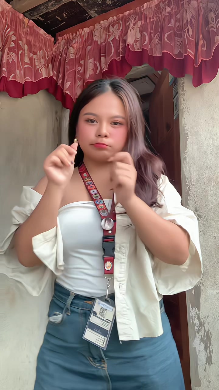 @🦋