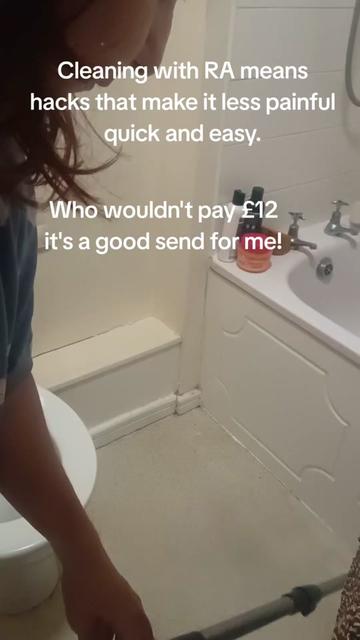 @lucybrogey