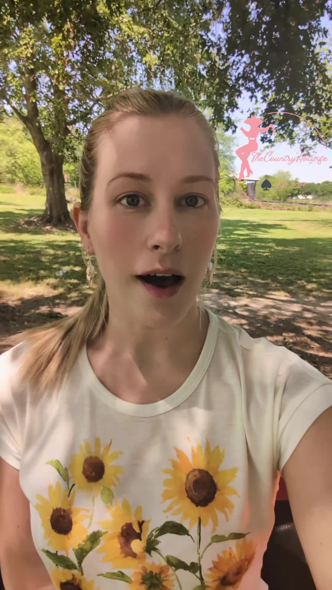 @The Country Hotwife ♠️
