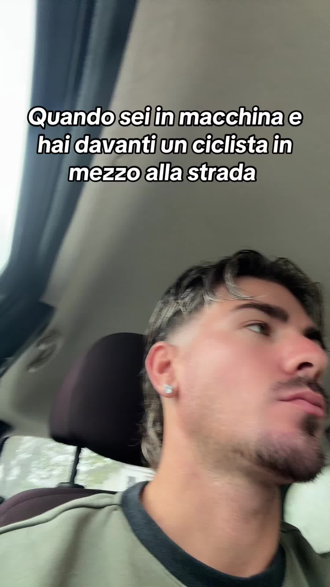 @🦇