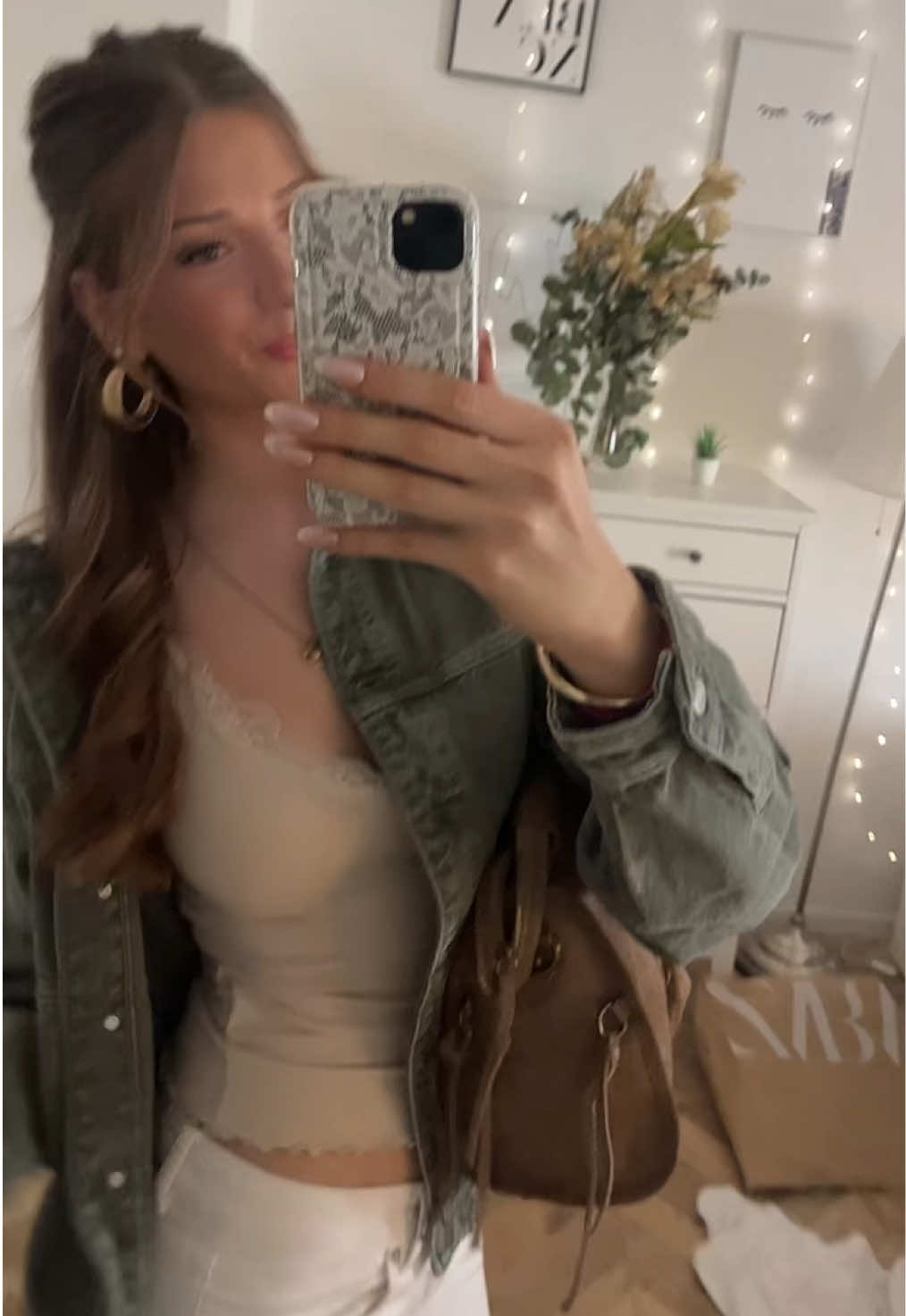@𝐡𝐞𝐥𝐞𝐧𝐚