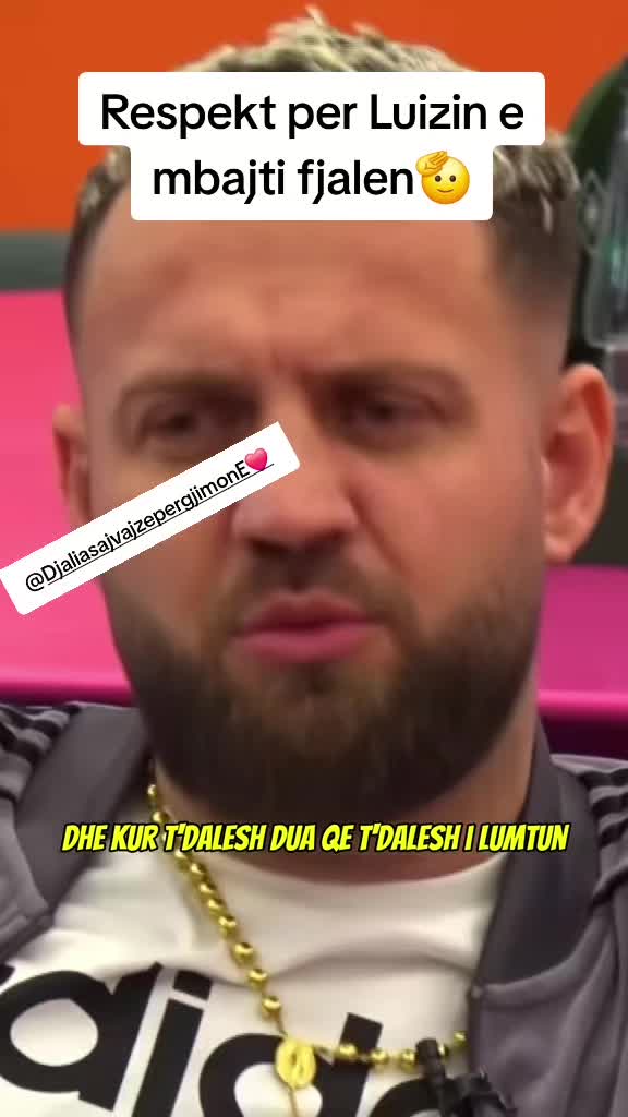@Djali asaj vajze pergjimon E❤️