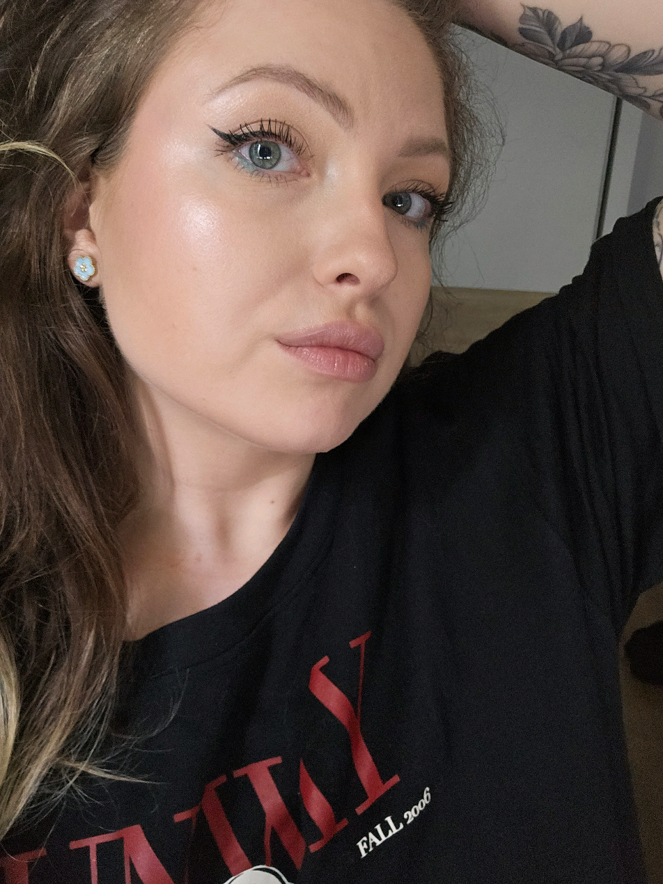 @Monika Mikoo💋