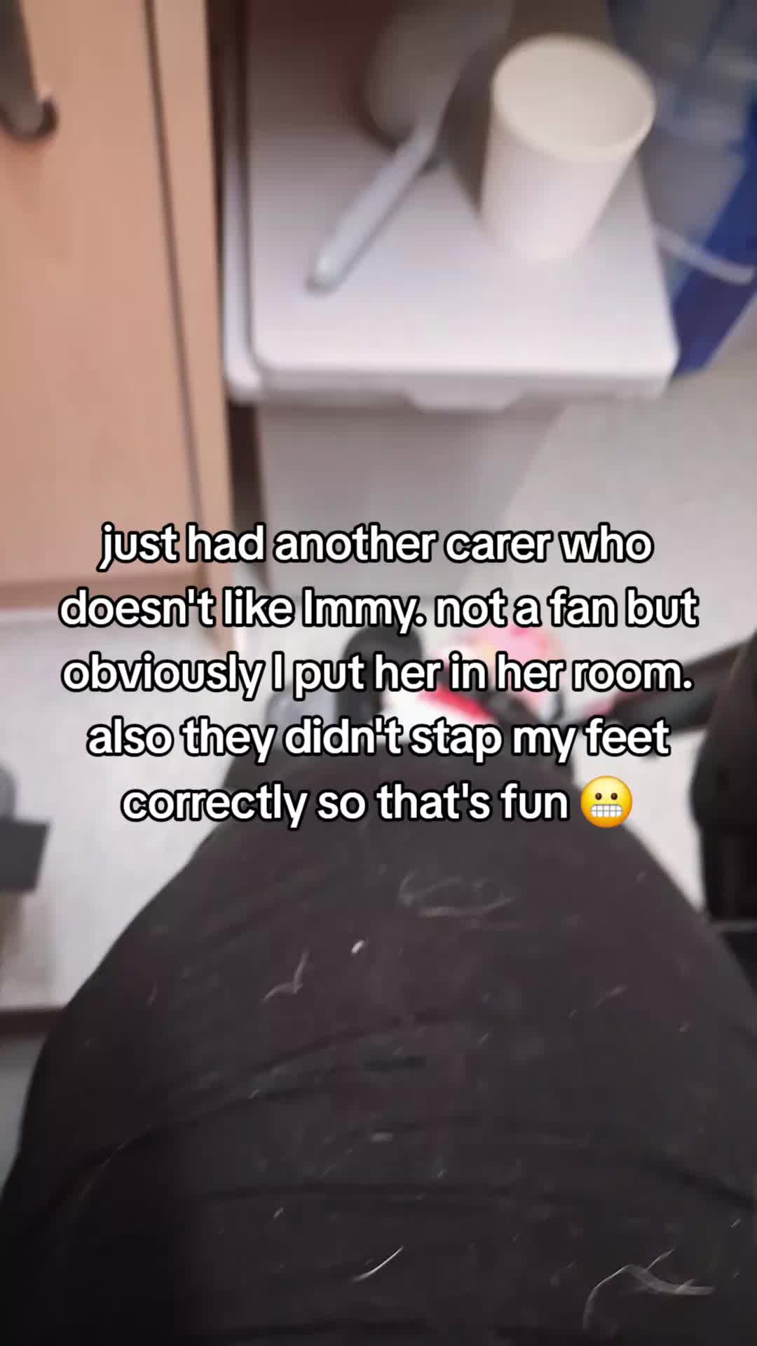 @SpasticAsexual 💜🤍🩶🖤👨🦼