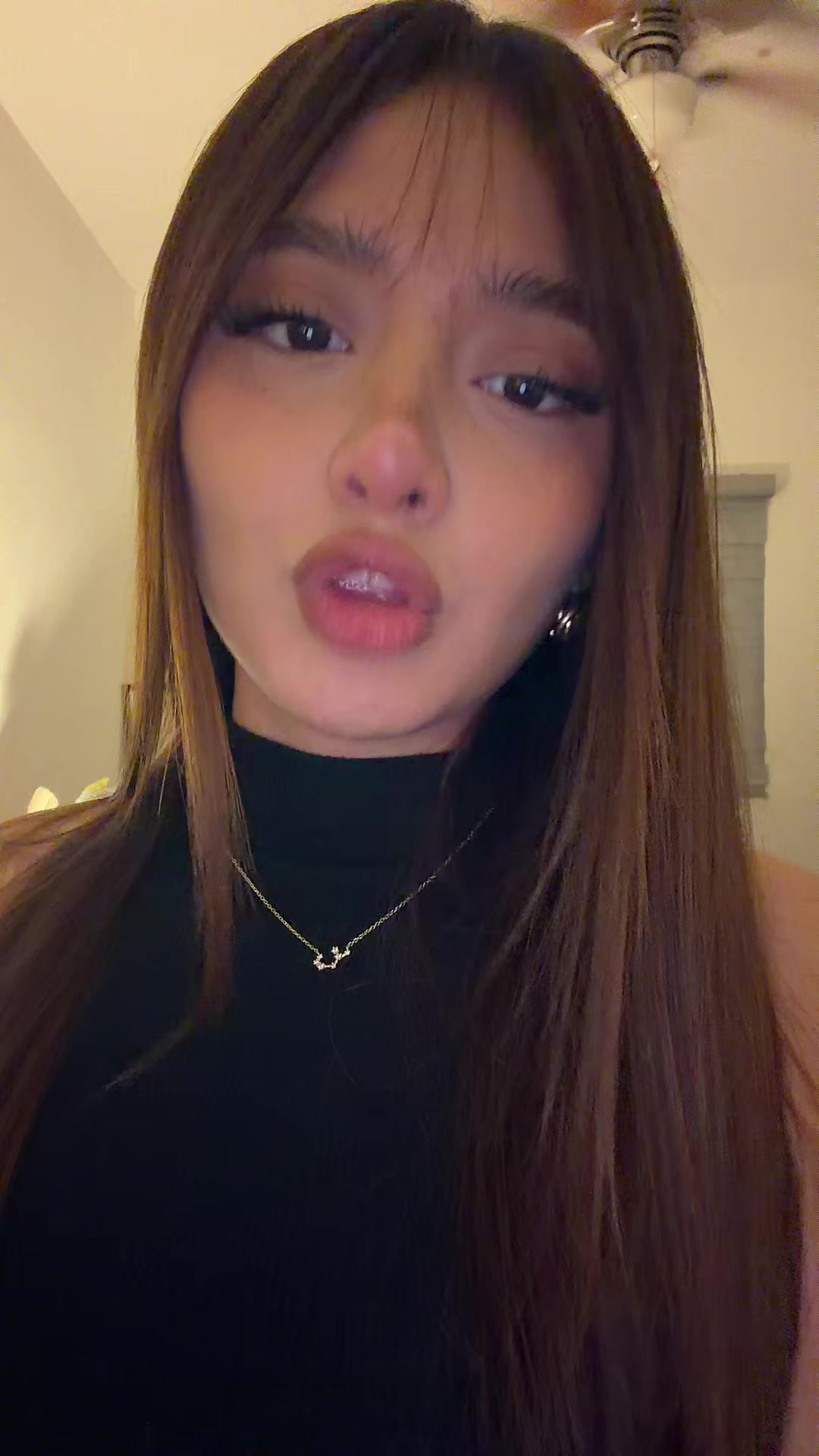 @Mia