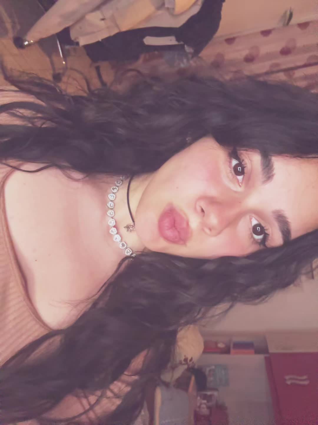 @nen&egrave;🍒