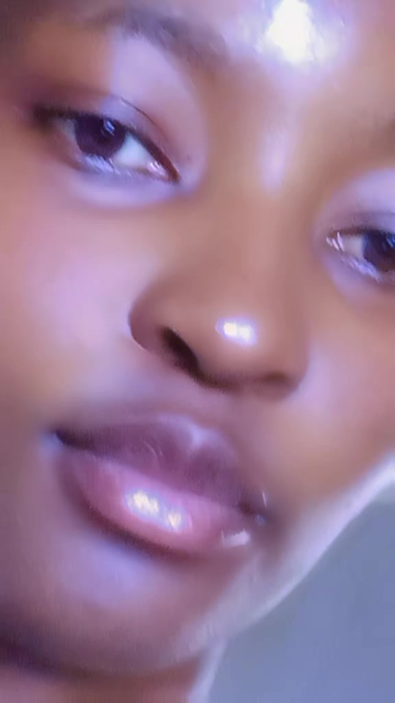 @L_i_n_d_a_h