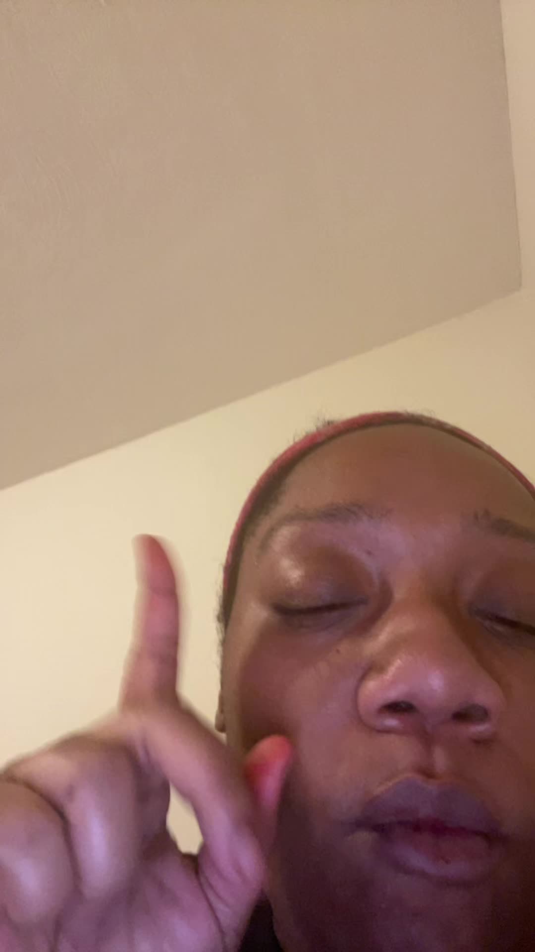 @Dee_nuggss