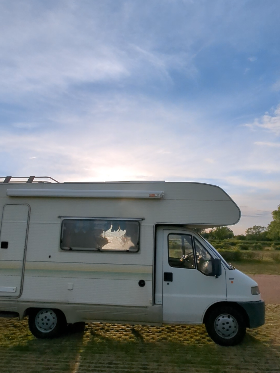 @starfl0wer_vanlife