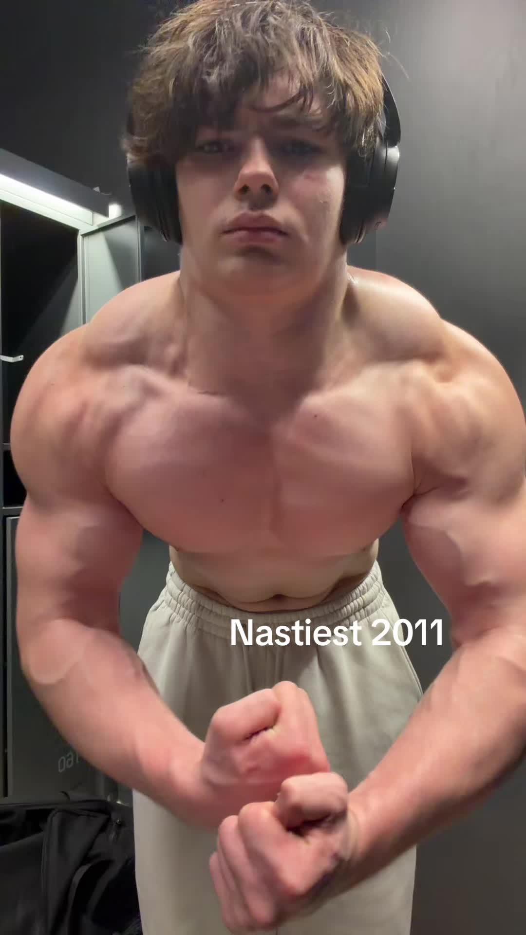 @adrian_valentine