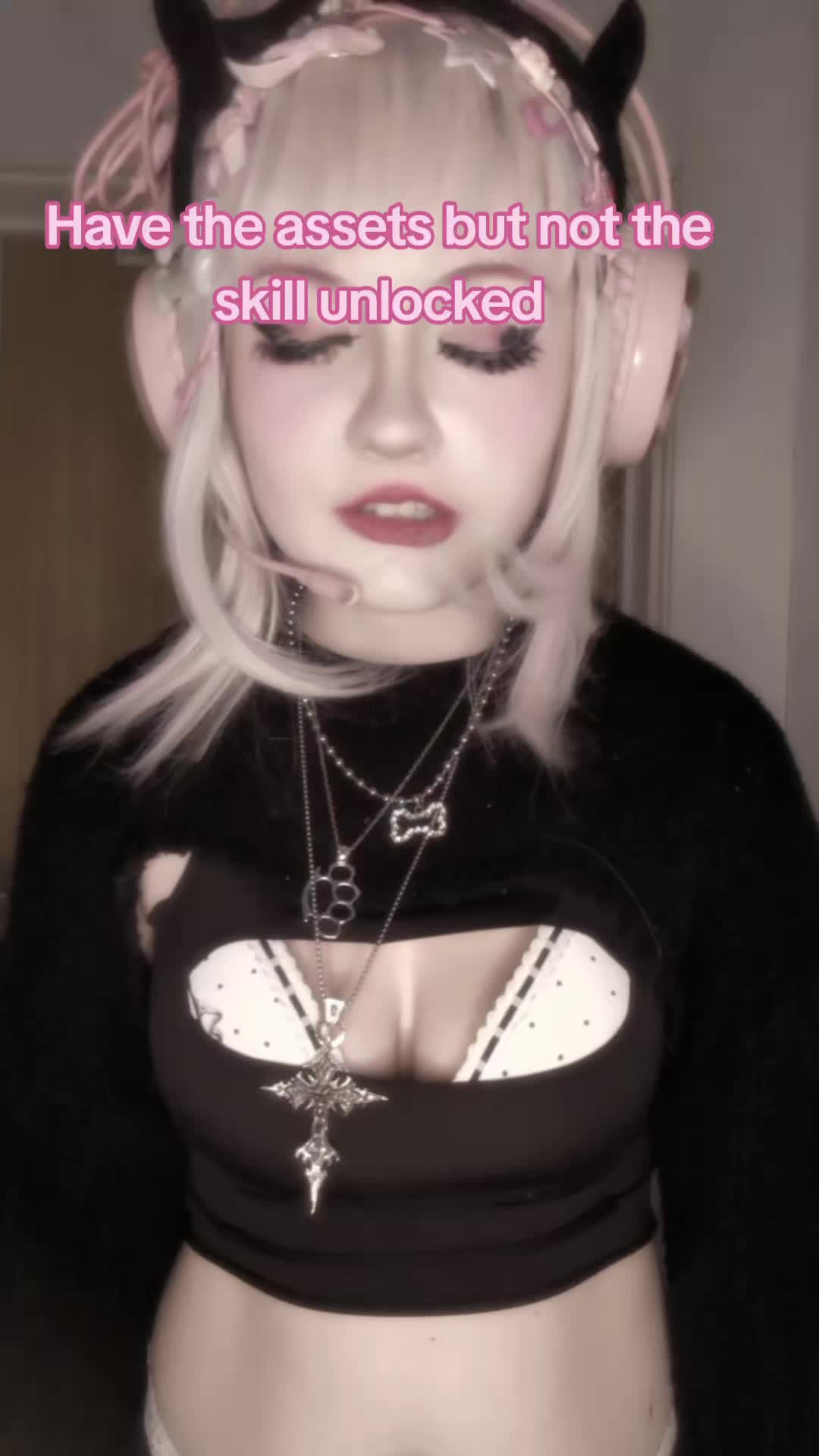 @Grave(is the best Nikke)