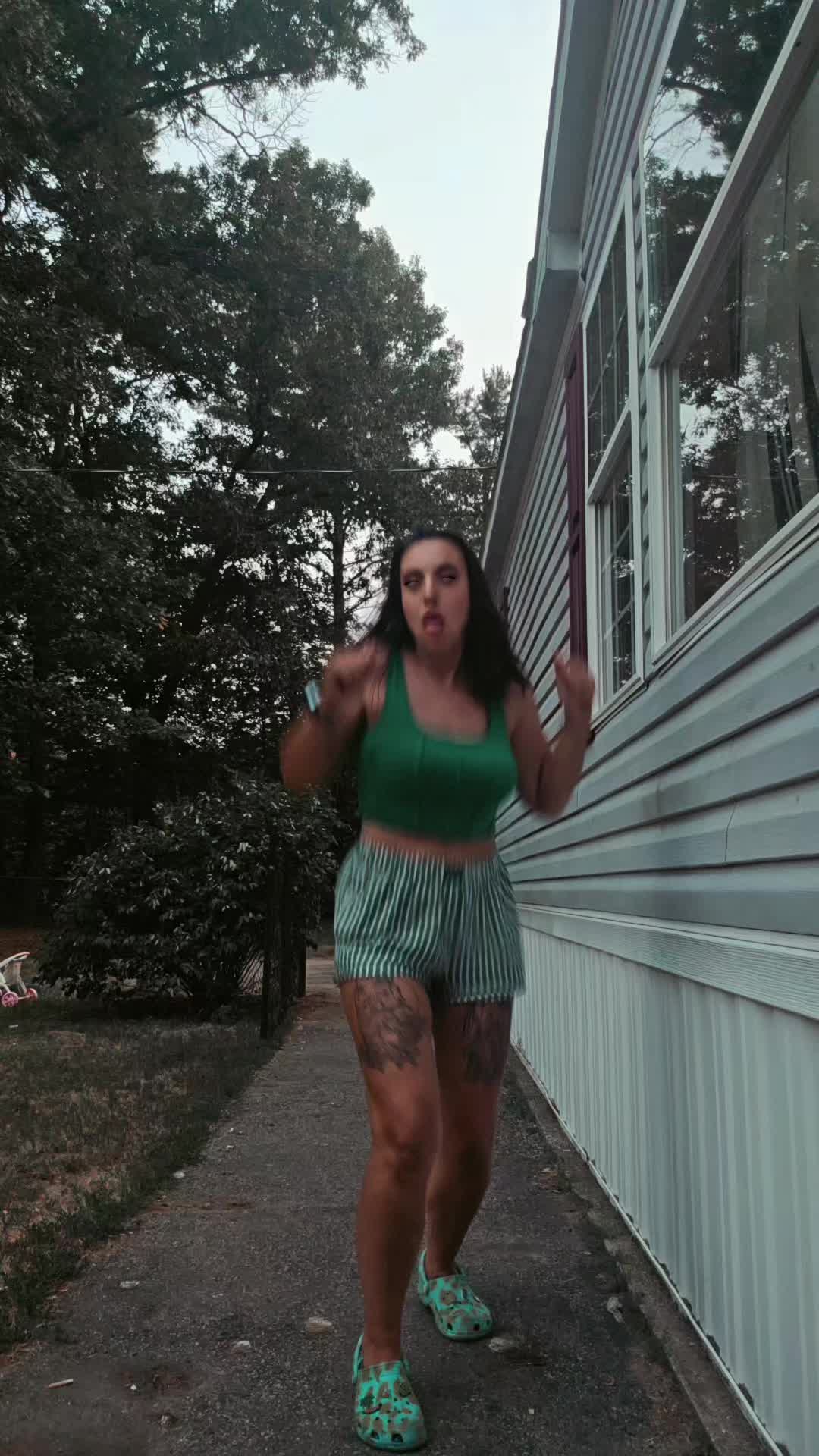 @Satanswitchbaby😘