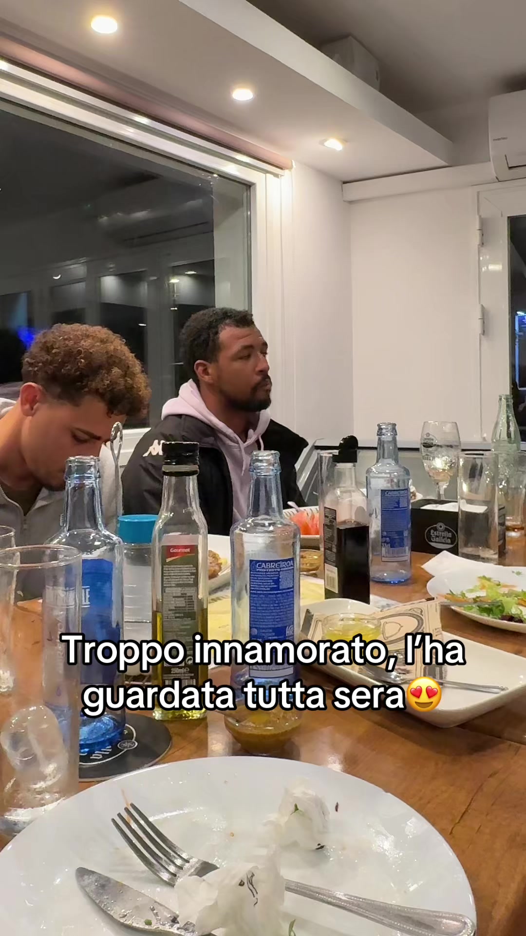 @Macarena🩵