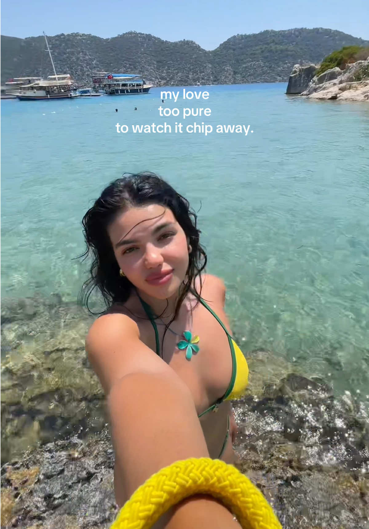 @Yumna | Fashion & Travel