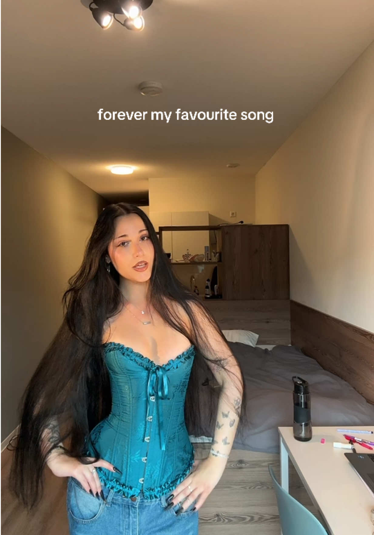 @velvet