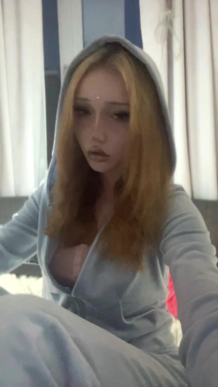 @Моника
