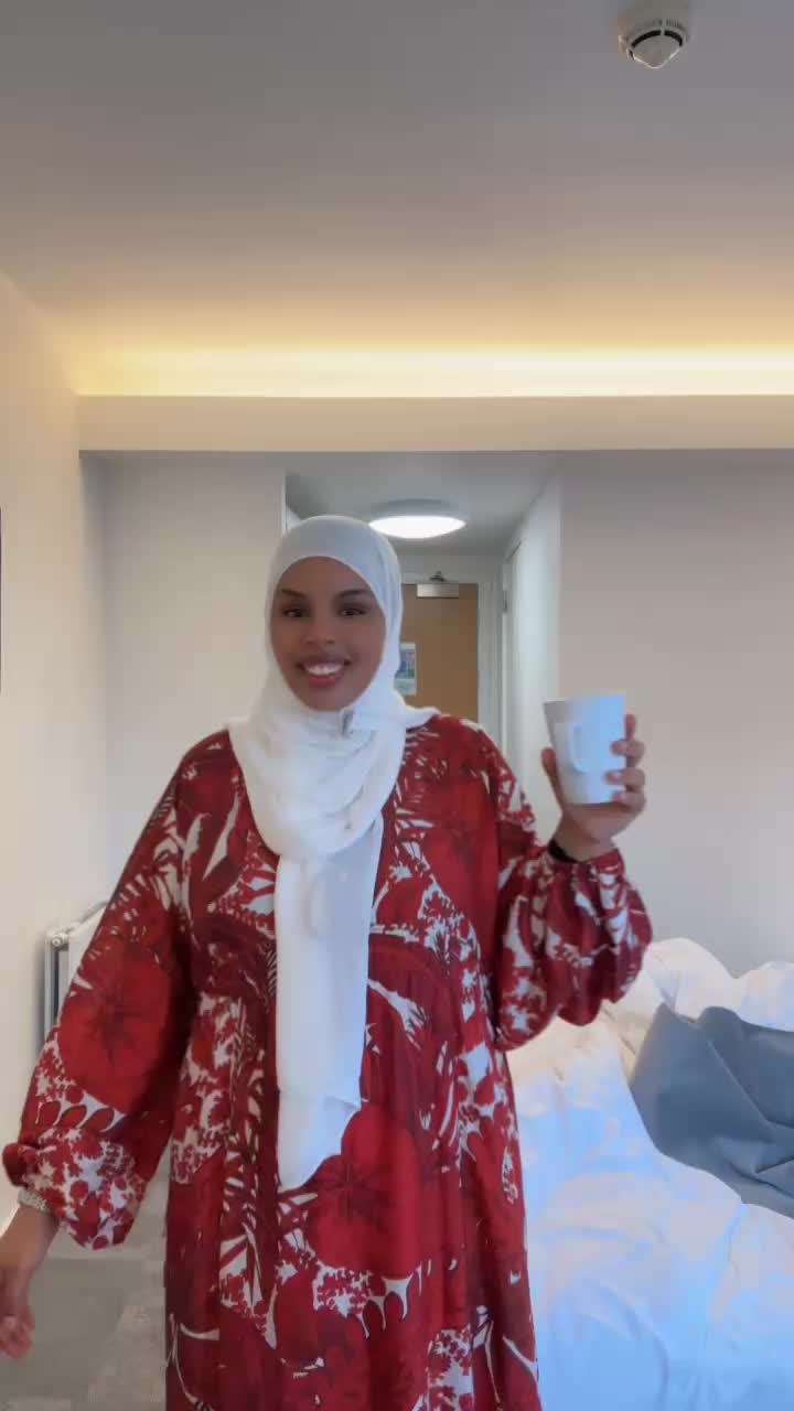 @Aisha🧸