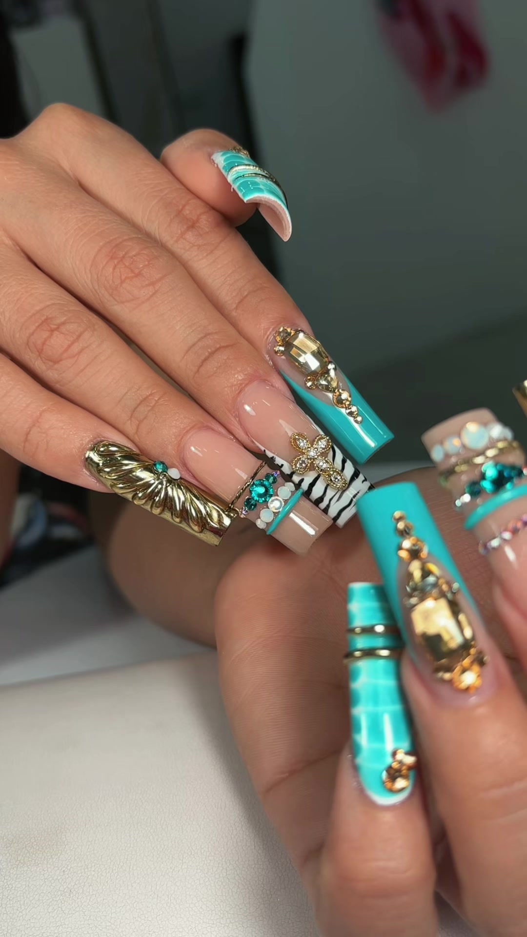 @bellaluengo.nails1