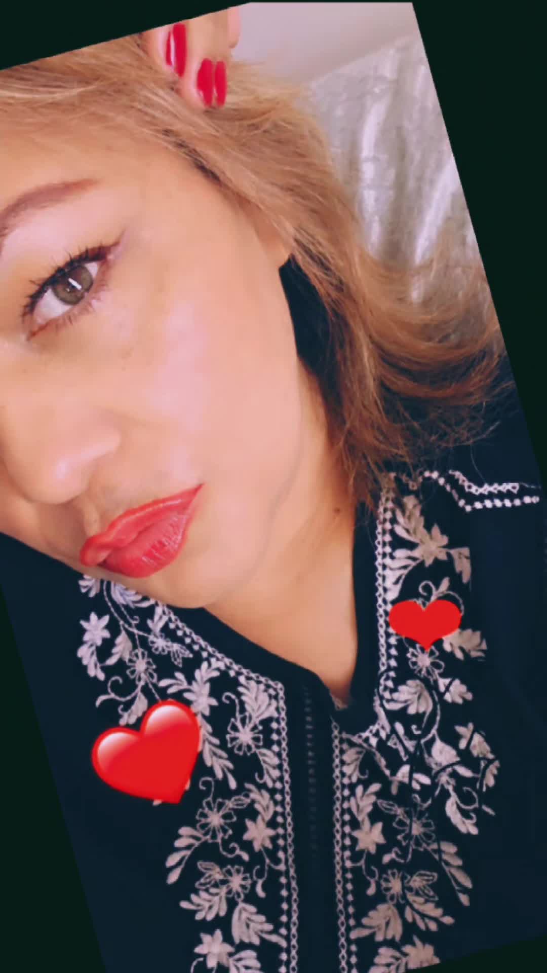 @Esmeraldaperry ๐