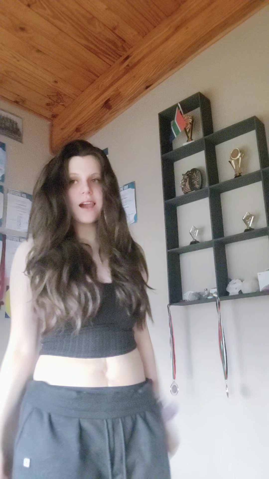 @not_bella