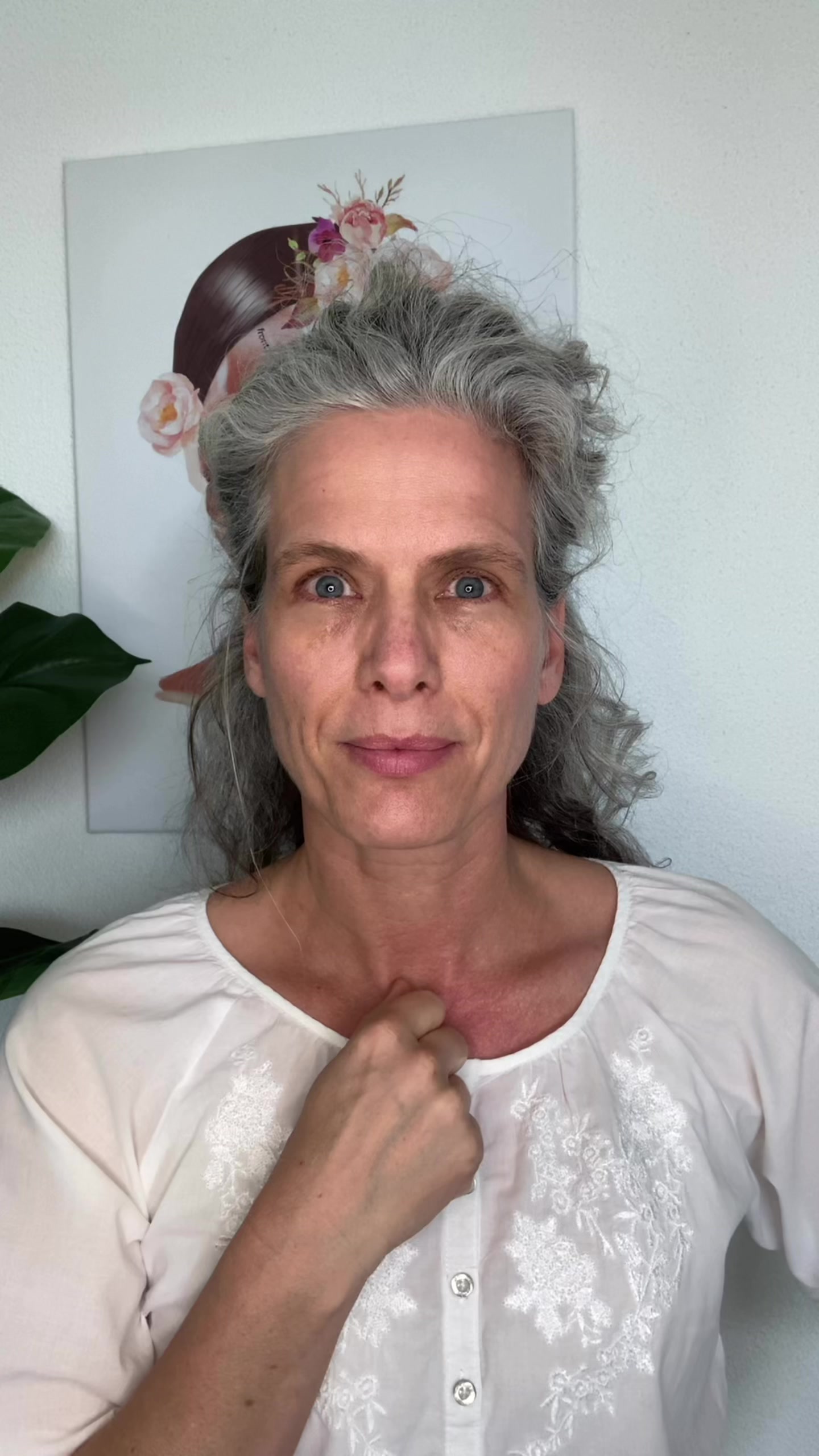 @ninaschennach_faceyoga