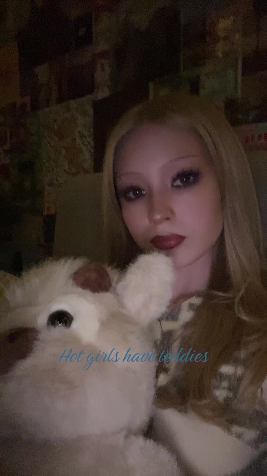 @✮