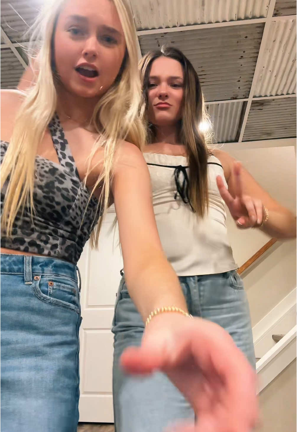 @lindsay.goldschmidt