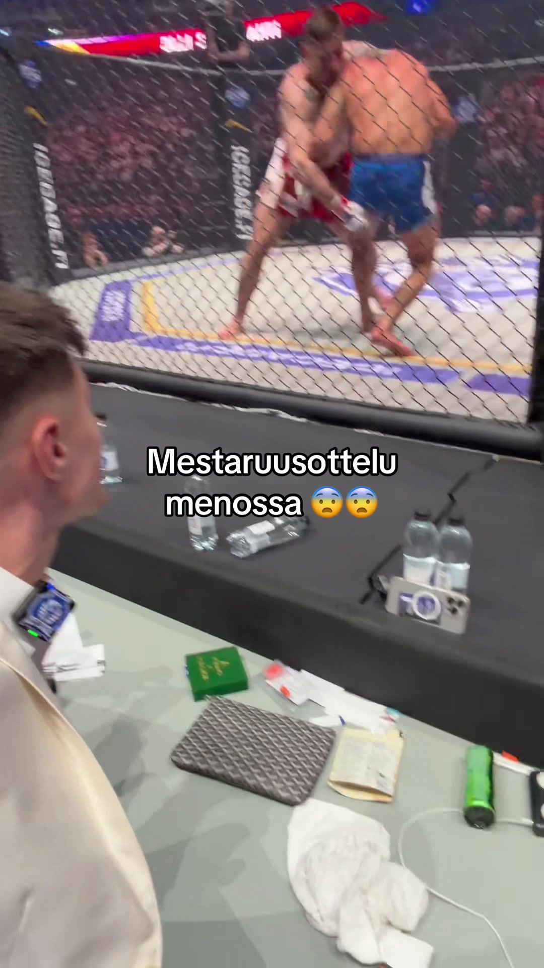@ICE CAGE FIGHTING