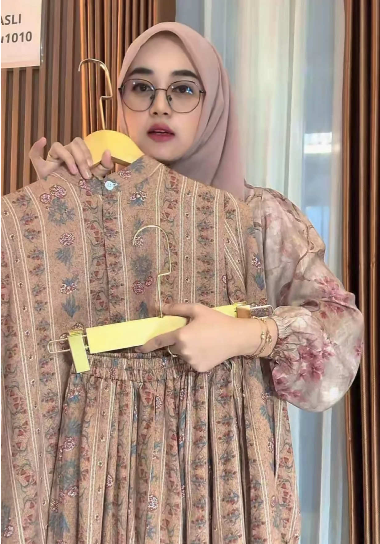 @nailakharisma4