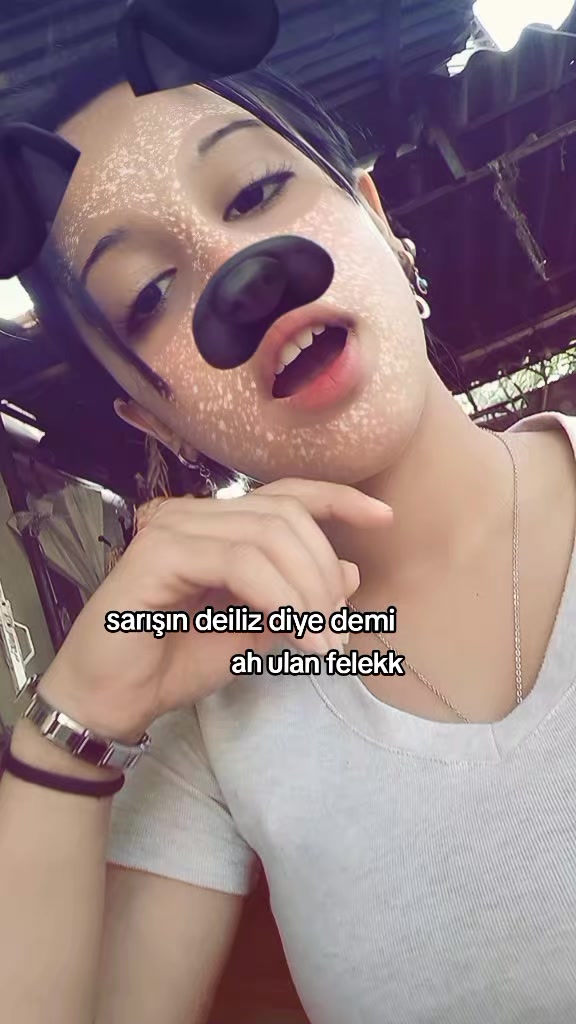@🖤