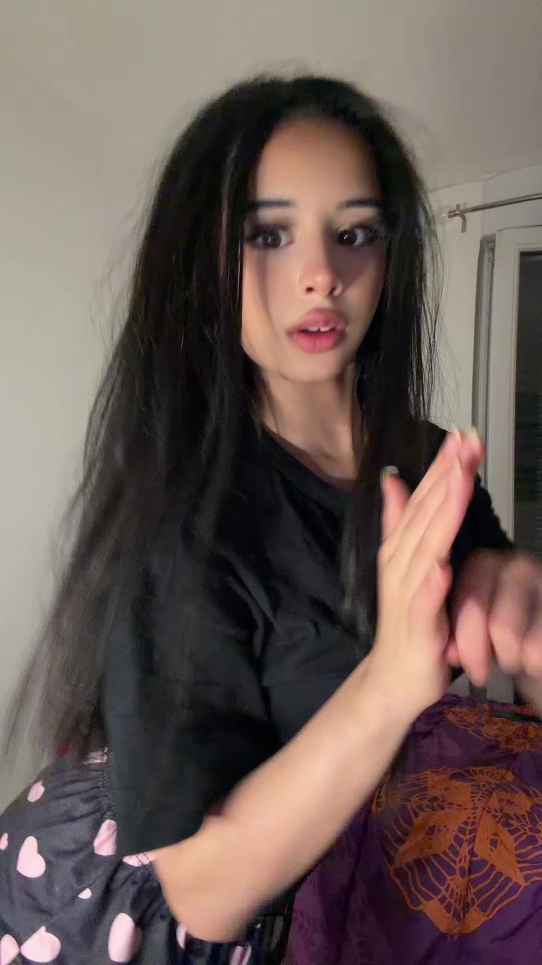 @holy_mavish