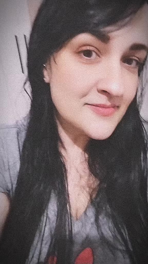 @Cintia...❣️☘️🤭