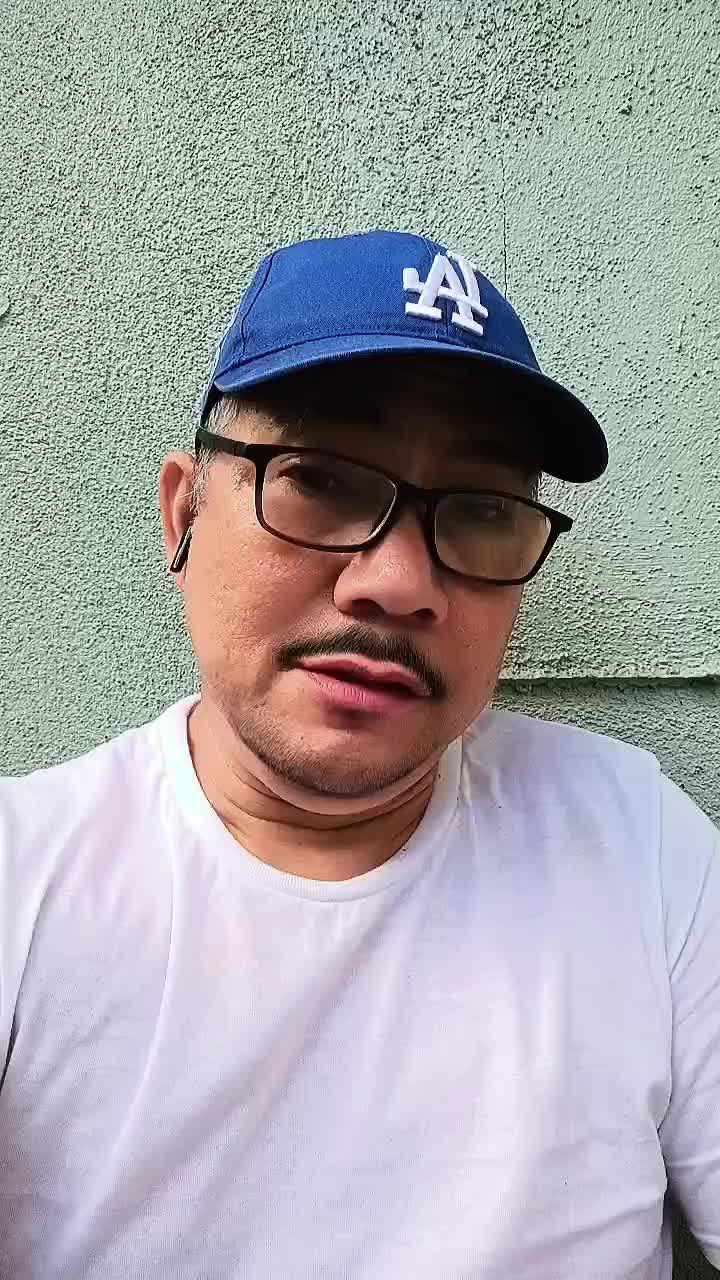 @Kneeroh