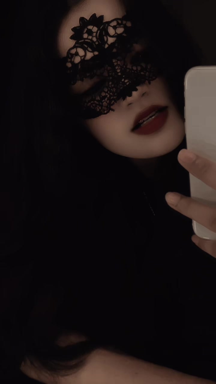 @Hassena🖤🕊️