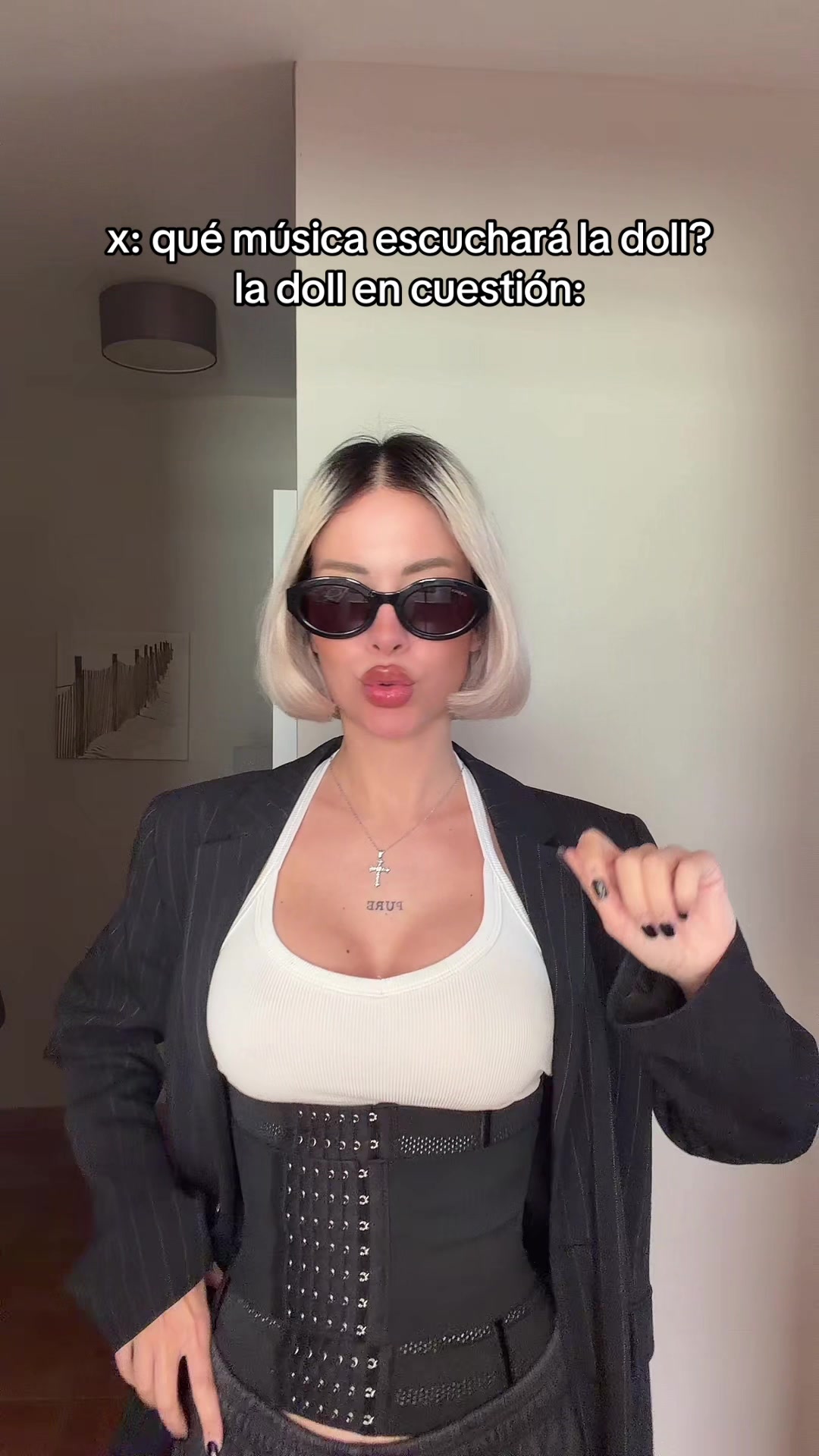 @Xina Mora