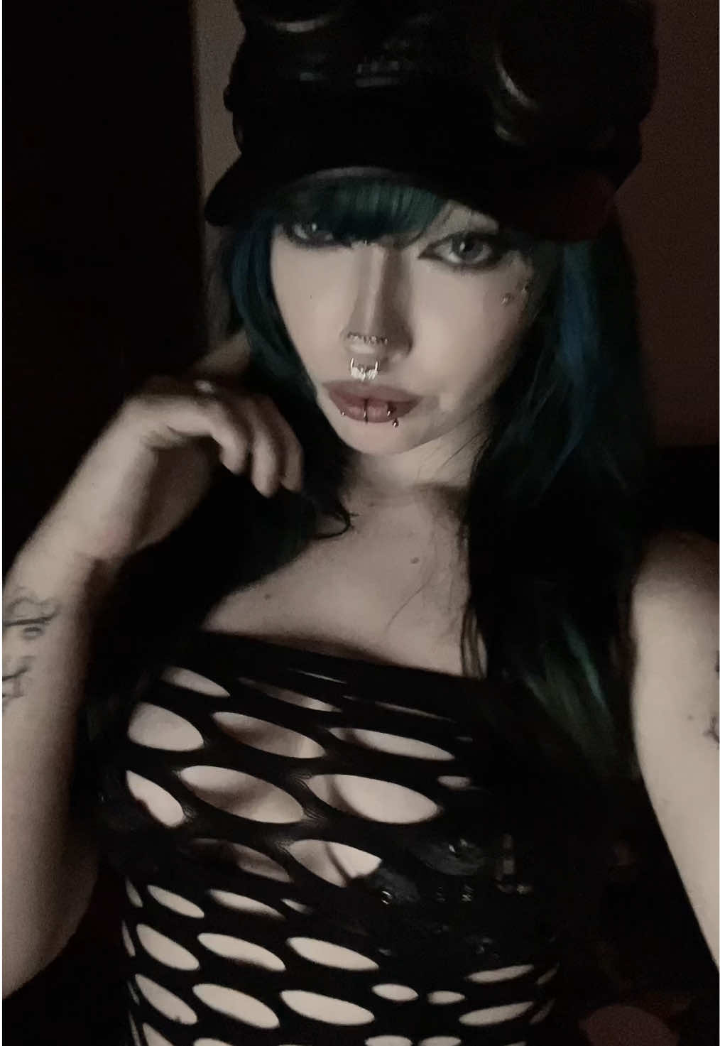 @Haily🗝️