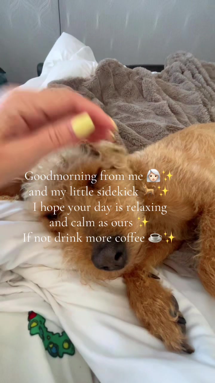@👩🏻&zwj;🦳❤️🐕