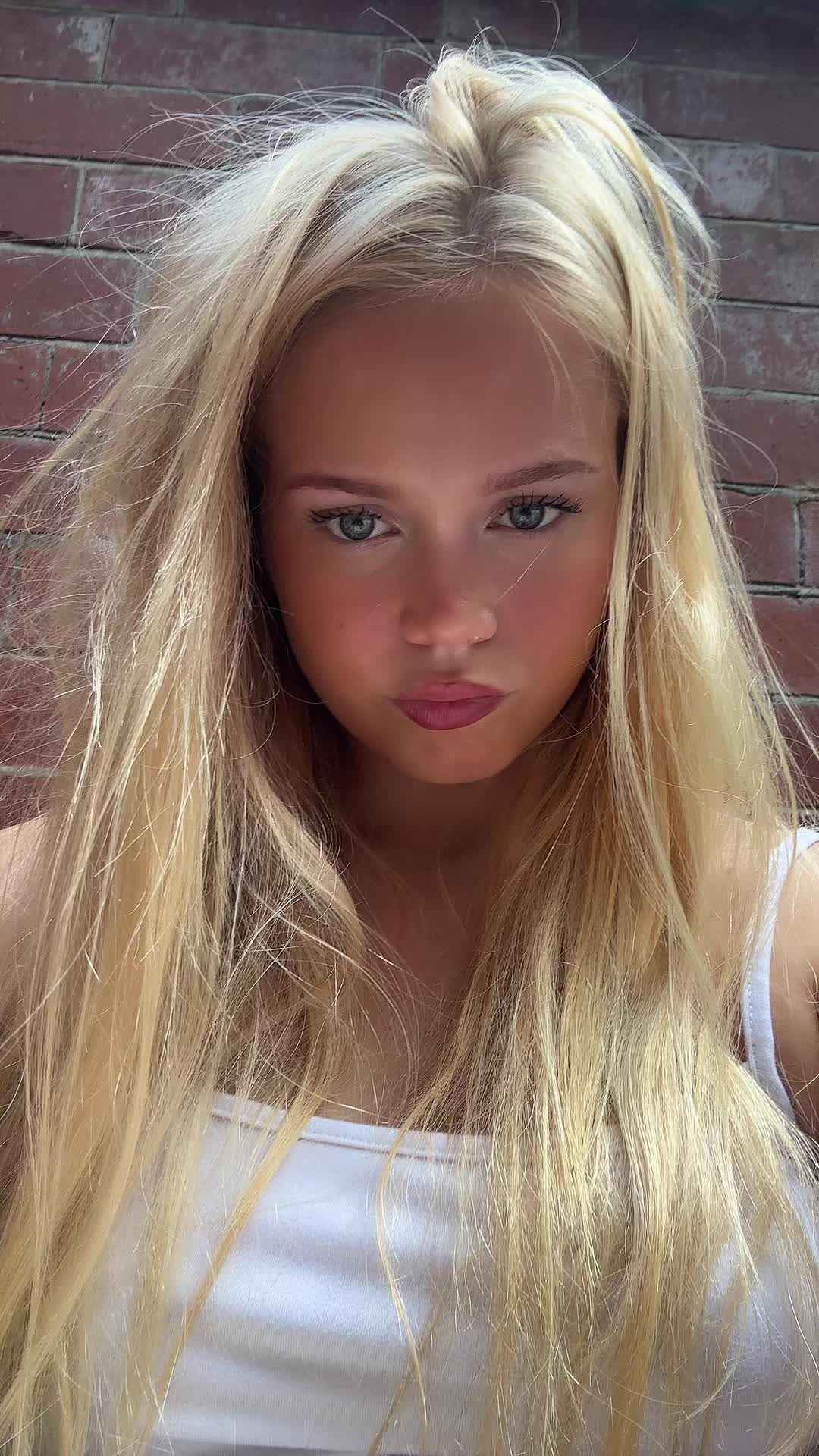 @freya may🍒