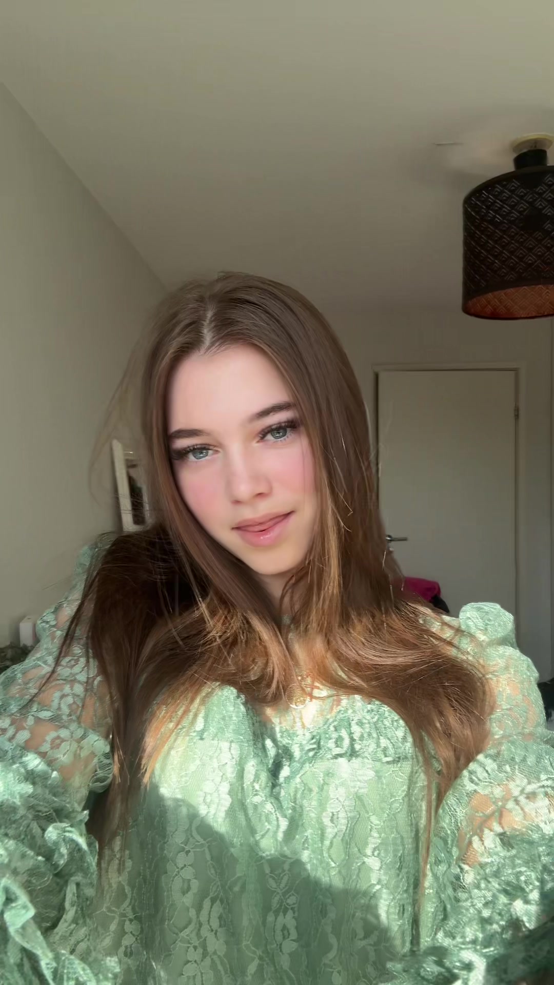 @𝑀𝑎𝑟𝑖𝑒𝑙