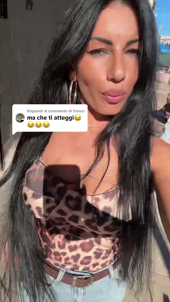@_Dina_Cardone_