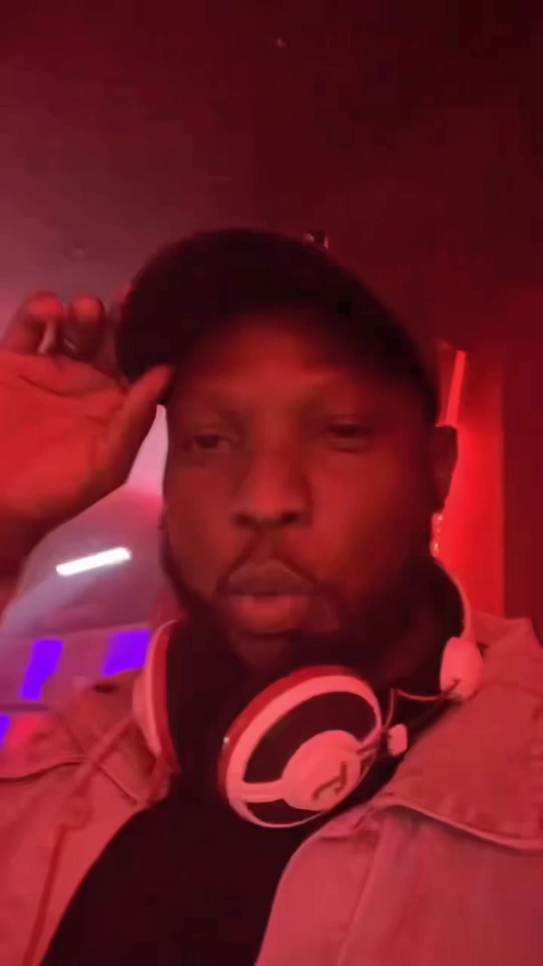 @thedjwithdvibe