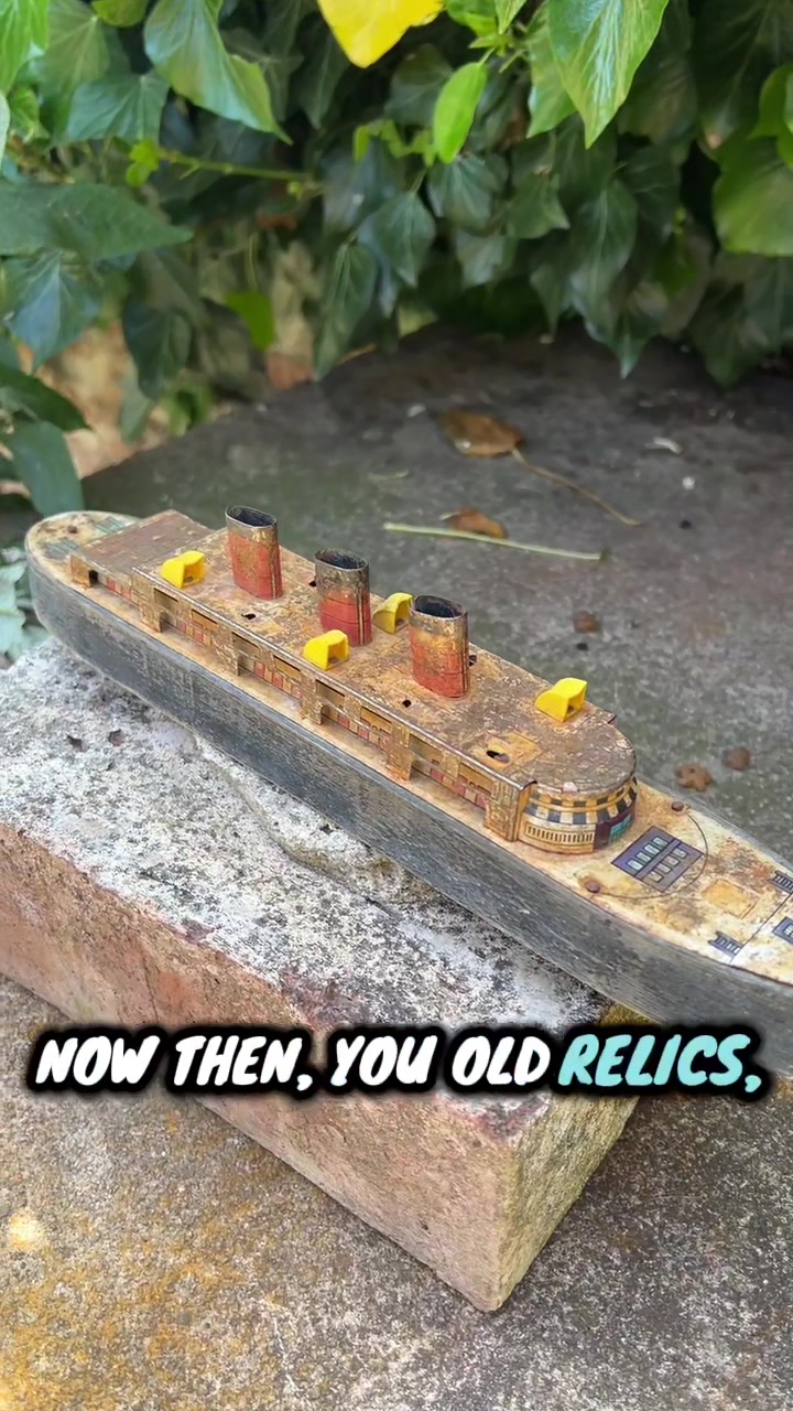 @Antique Curios