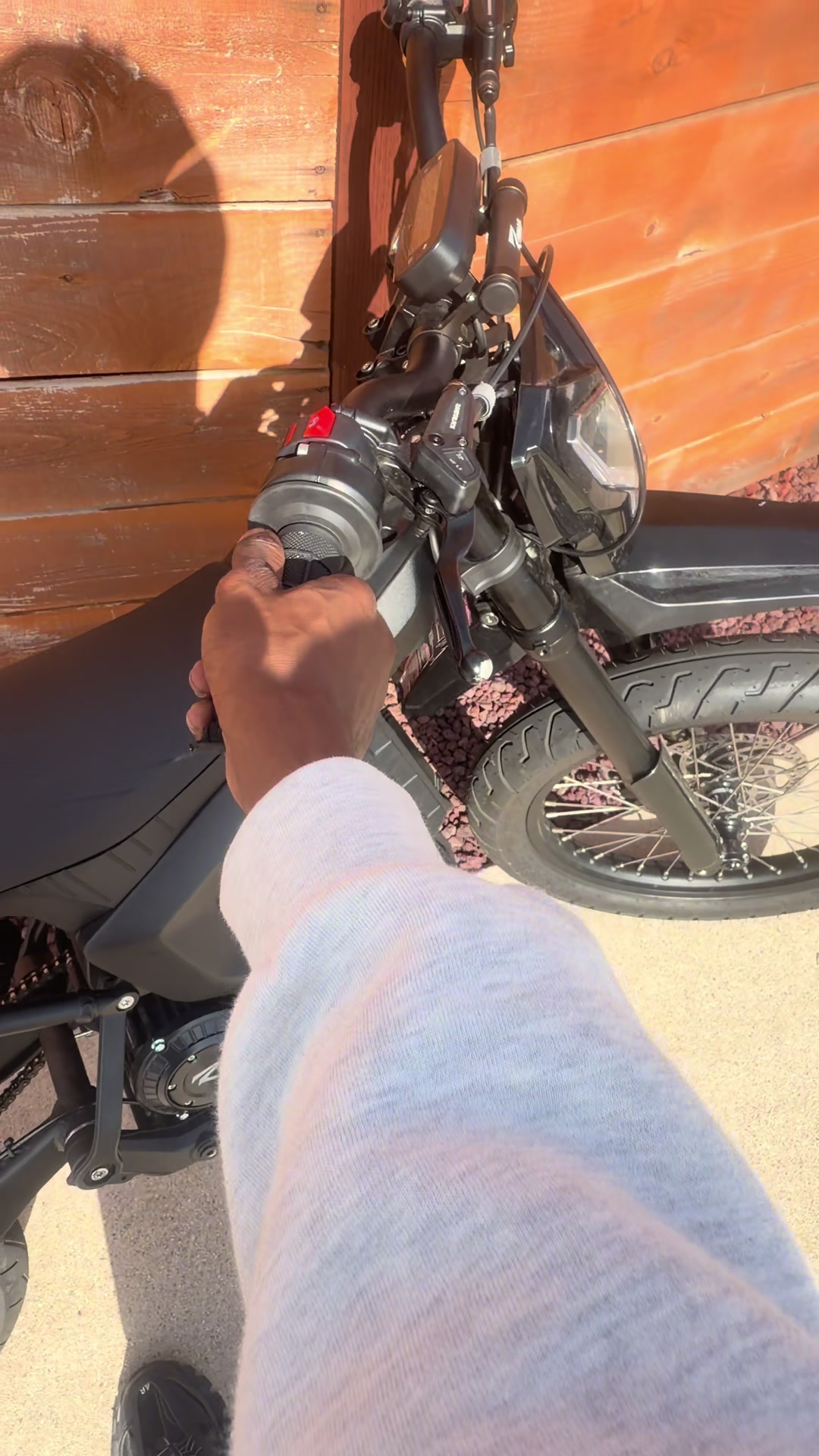 @R1