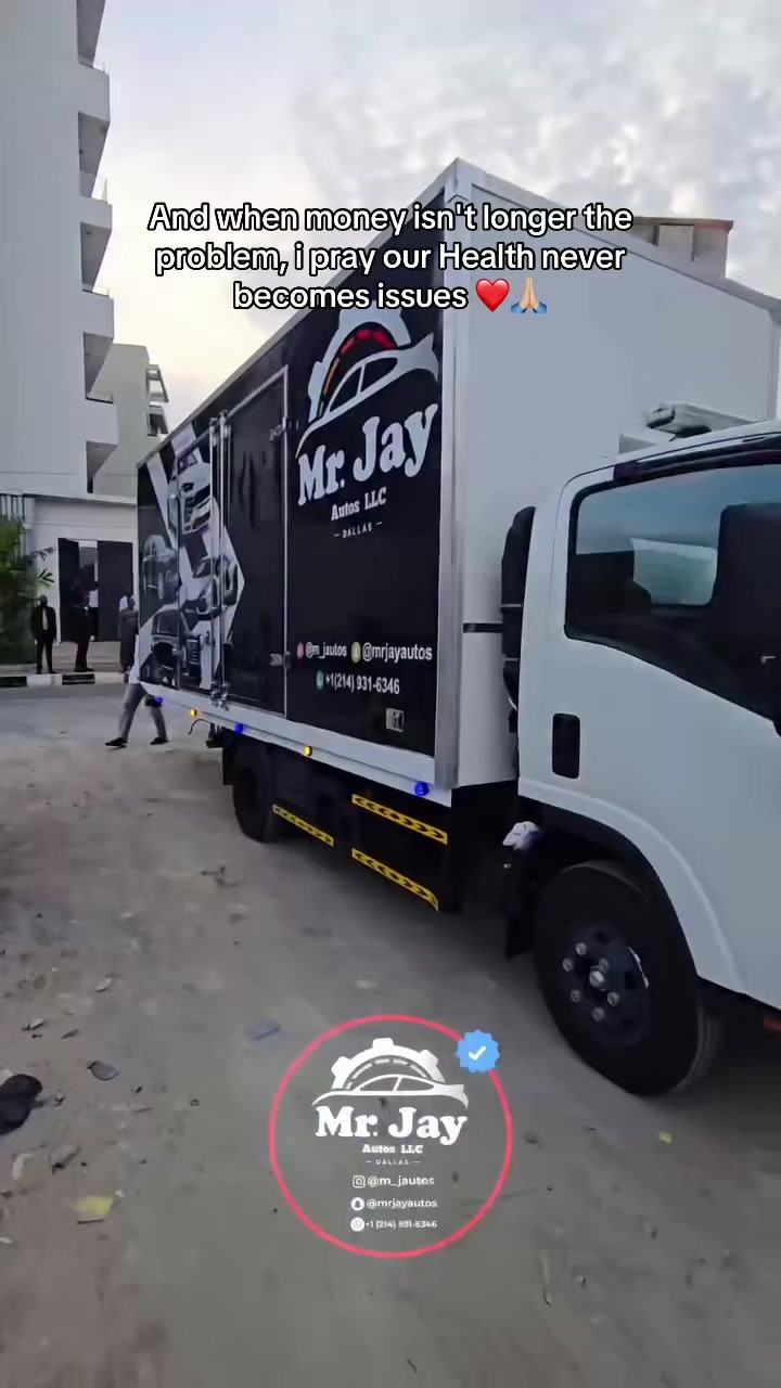 @001