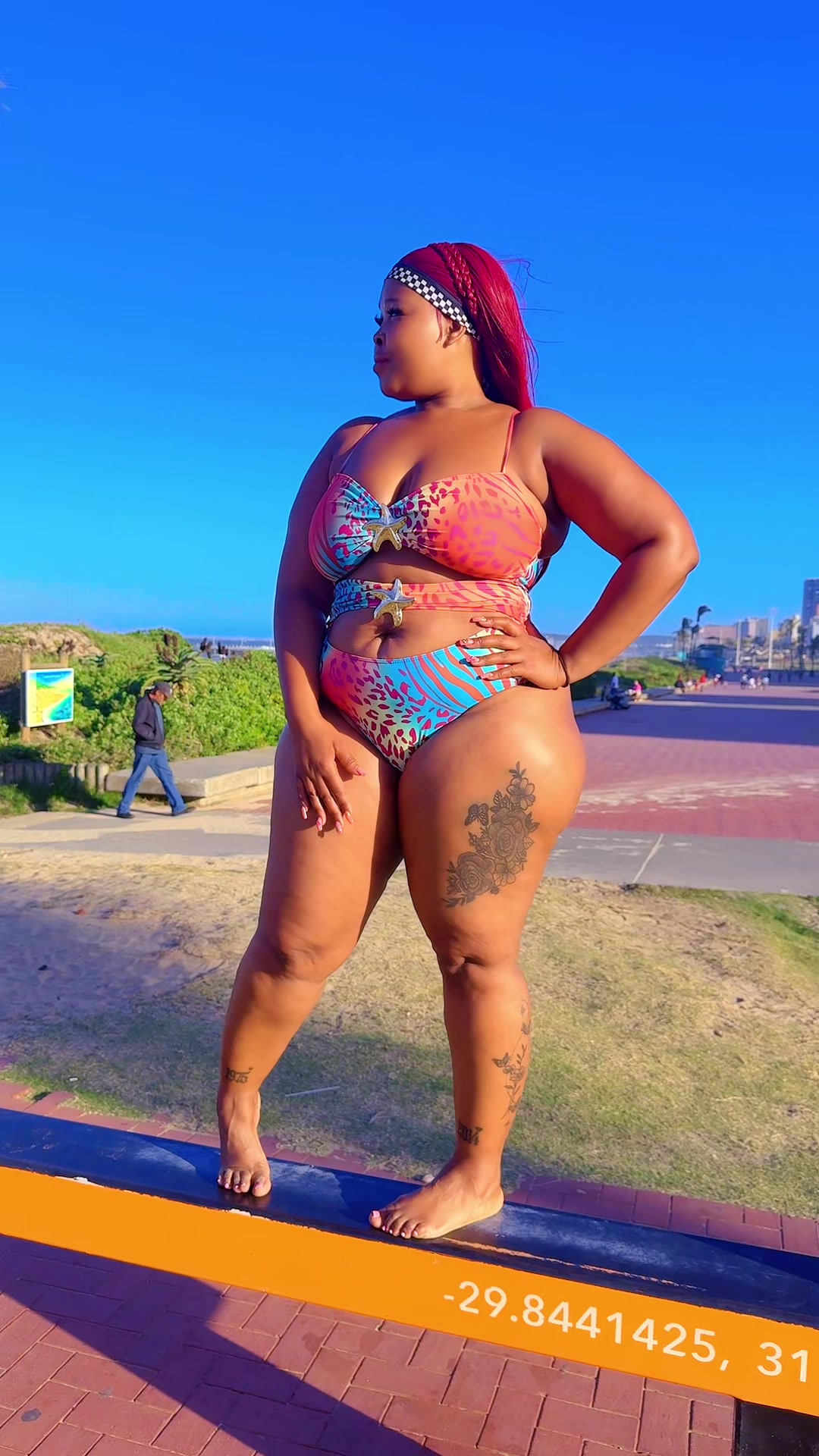 @Curvilicious 🥰F